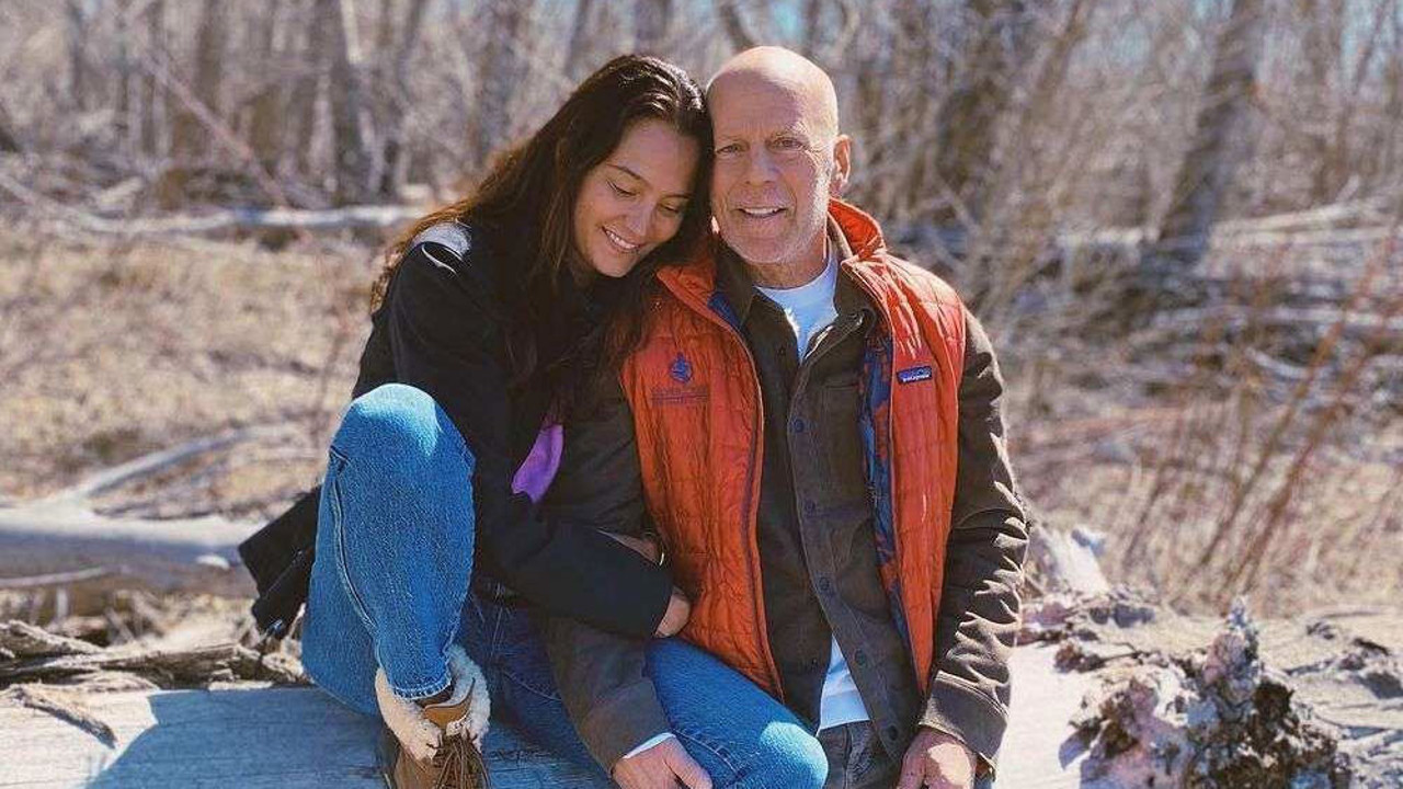 Afazi teşhisi konulan Bruce Willis’ten ilk fotoğraf