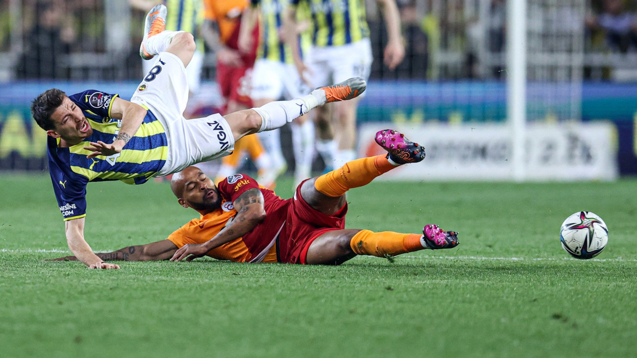 Fenerbahçe'nin Galatasaray karşısındaki bilinmeyen üstünlüğünü açıkladı. Nöbetçi futbol yazarı Tansu Sarı yazdı
