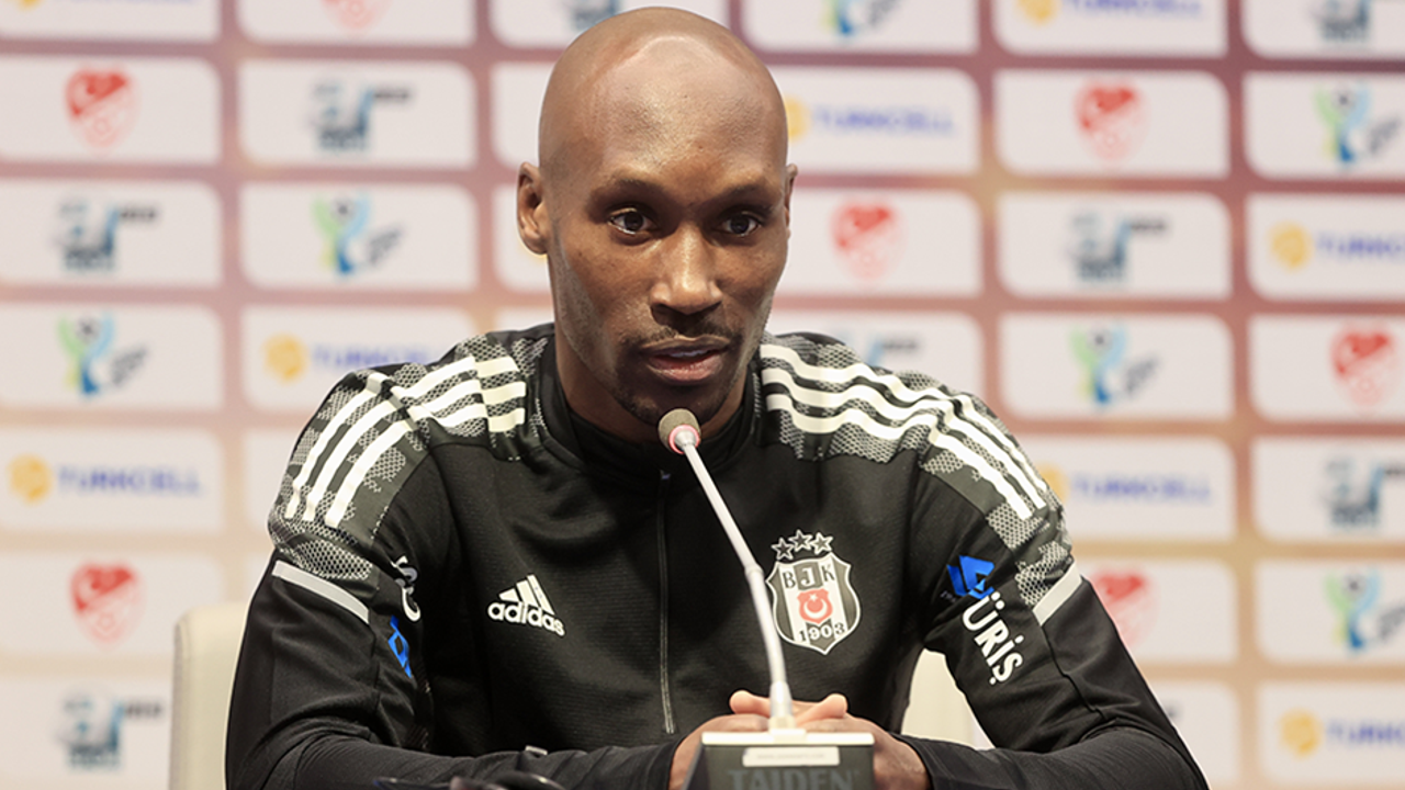 Gidecek mi, kalacak mı? Beşiktaş'ın kaptanı Atiba Hutchinson açıkladı