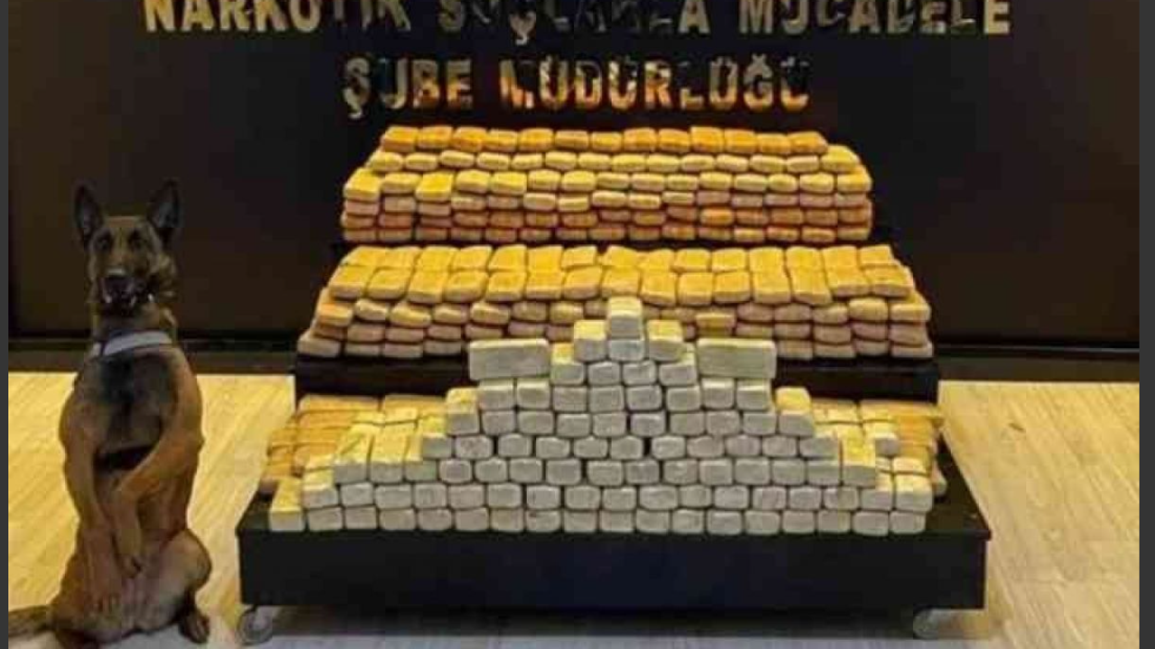 Şüpheli araçtan 241 kilo eroin çıktı