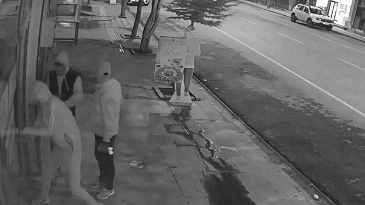 Bitlis'te eczane soygunu