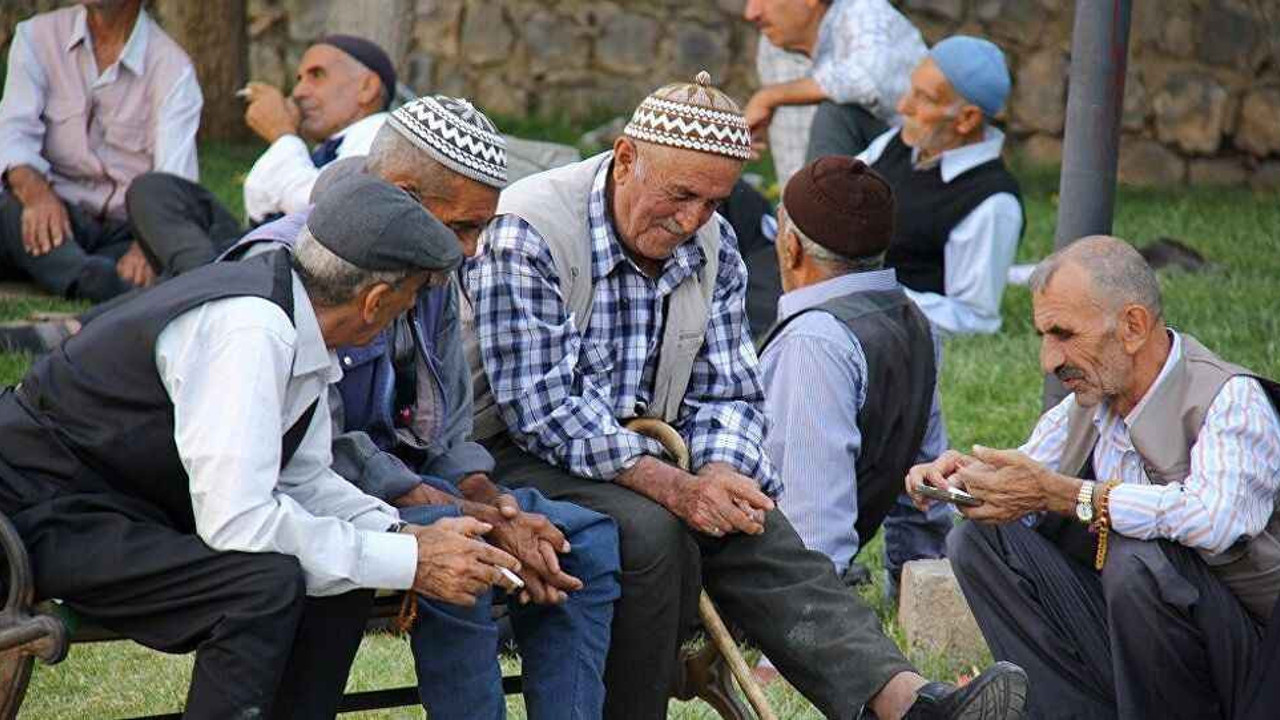 Emeklilerden Ankara'da büyük miting