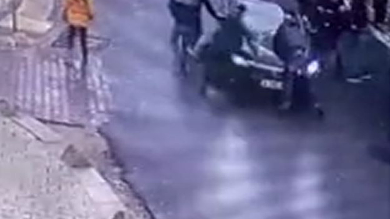 Ortaklık bozulunca Asalı büyücü tutup tekmelerle saldırdılar