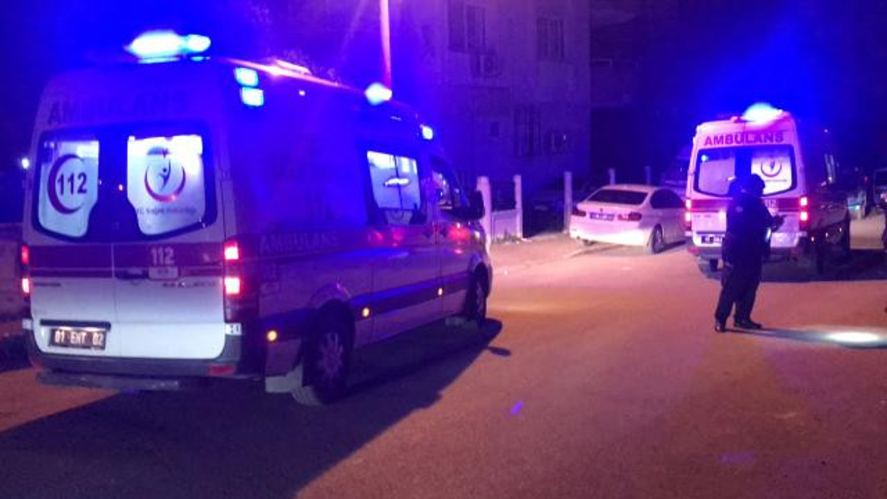 İstanbul'da otomobil yayalara çarptı: 1 ölü, 1 yaralı