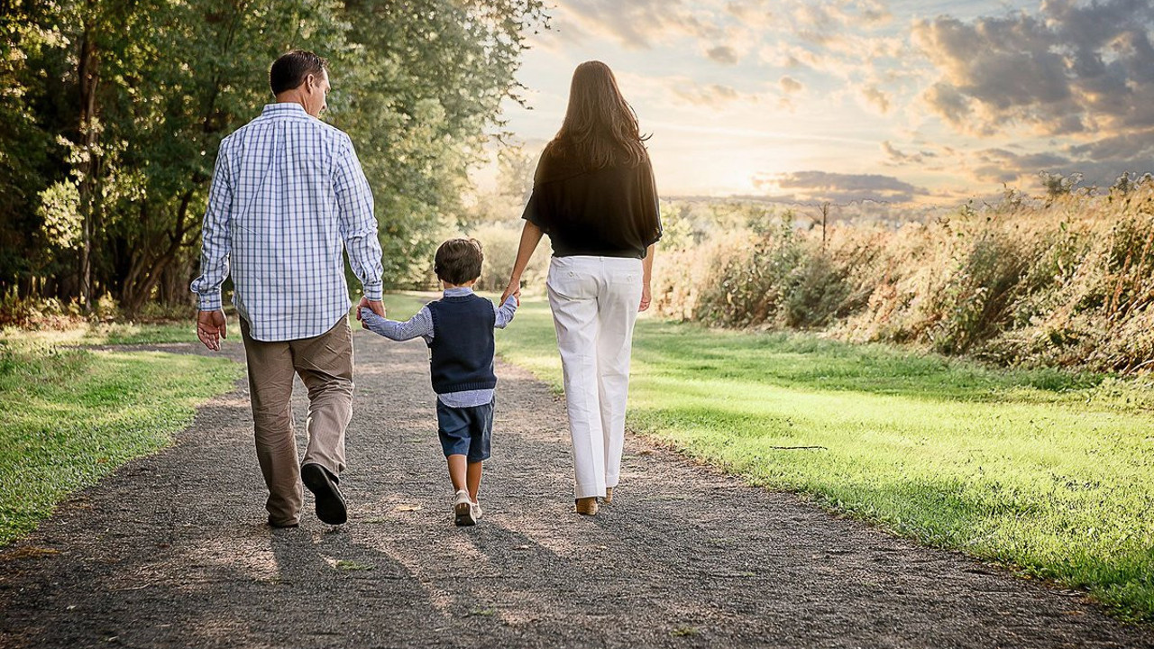 Evlatlık edindi 7 yıl sonra eşinin çocuğu olduğunu öğrendi. Böyle ahlaksızlık görülmedi