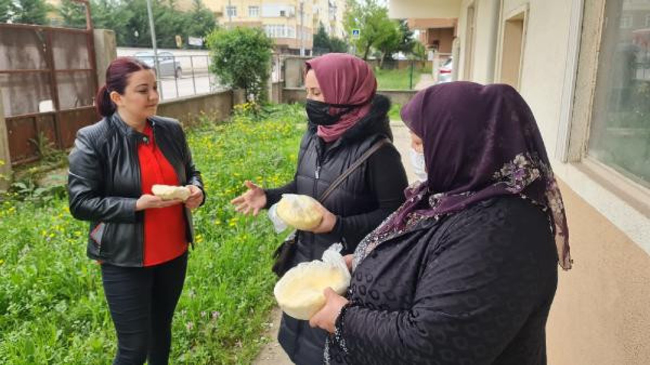 Binaları tek tek dolaşan yaşlı kadın herkesi aynı yöntemle kandırdı. Tereyağ diye sattığı ürün bakın ne çıktı