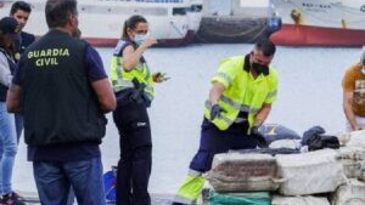 İspanya'da 2 ton 900 kg kokain ele geçirildi. 4 Türk gözaltında