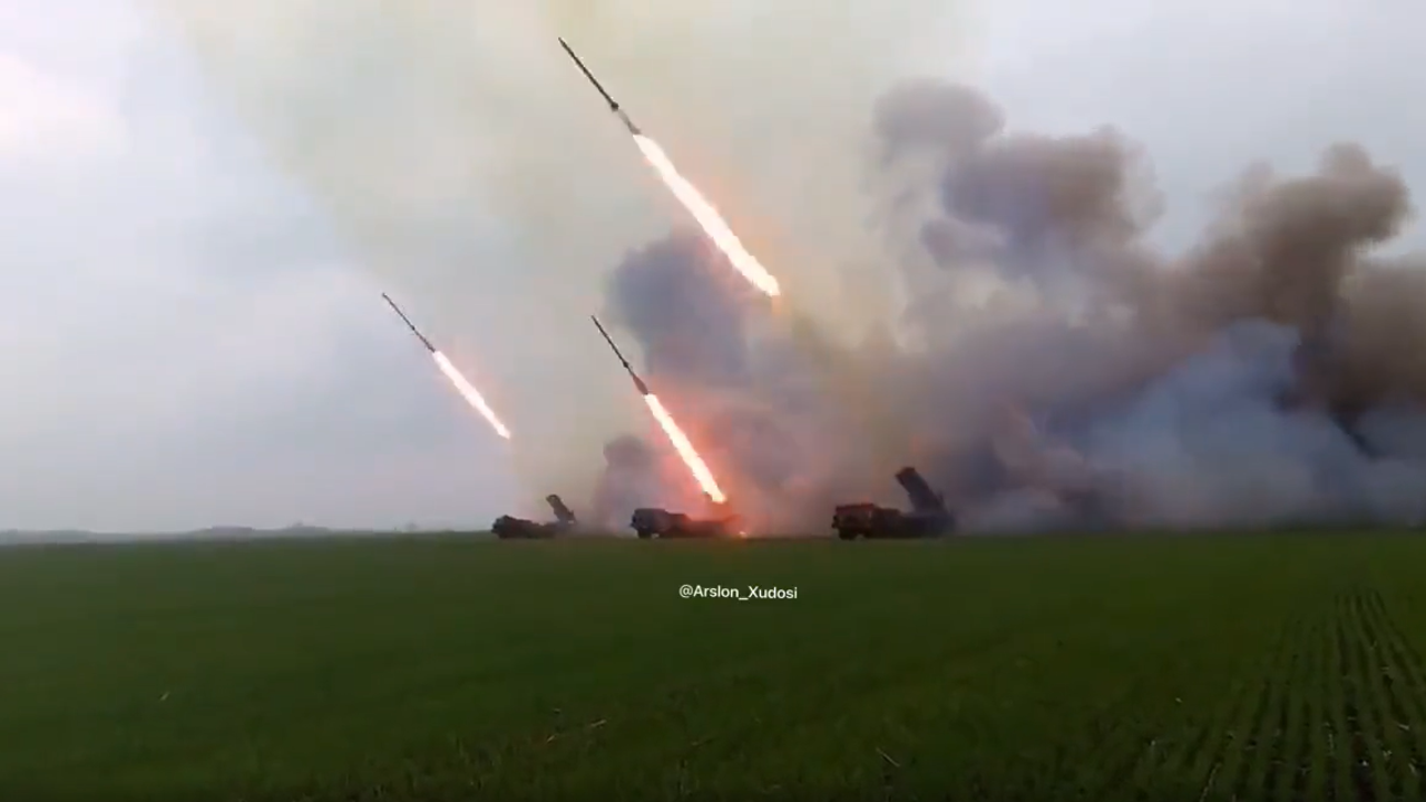 Ukrayna ordusu art arda ateşledi. Rusya alarma geçti