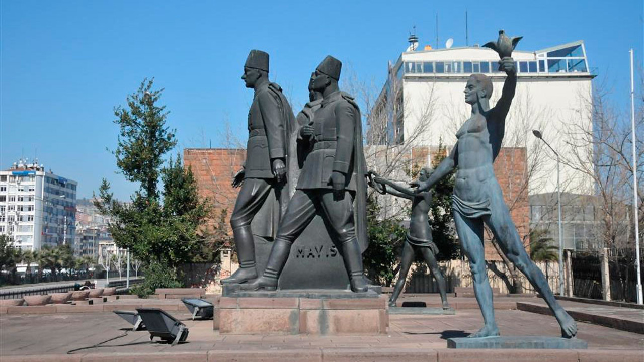 AKP'li belediyeden Atatürk'e sansür