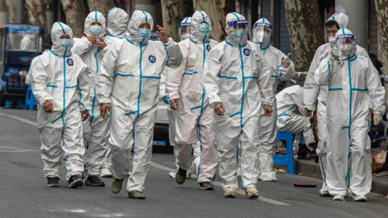 Şanghay'da kapanma sonrası vakalarda düşüş yaşandı