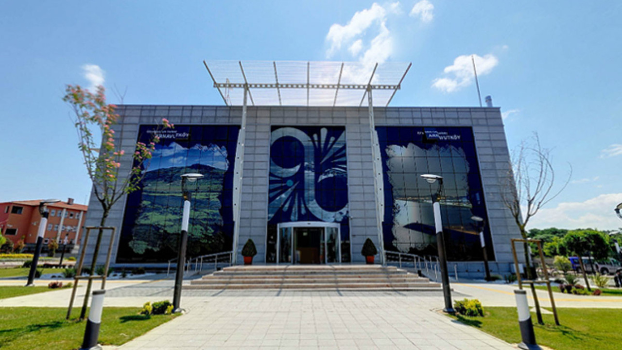 Arnavutköy Belediyesi, çöp konteyneri satın alacak