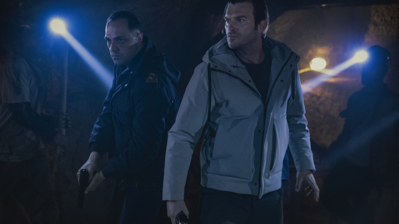 Cem Gürdeniz Türk askerini aşağılayan Yakamoz S245 dizisine isyan etti. Neredesin yandaş medya