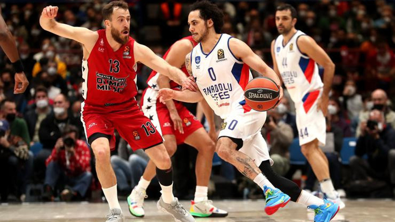 Anadolu Efes, İtalya'da kayıp