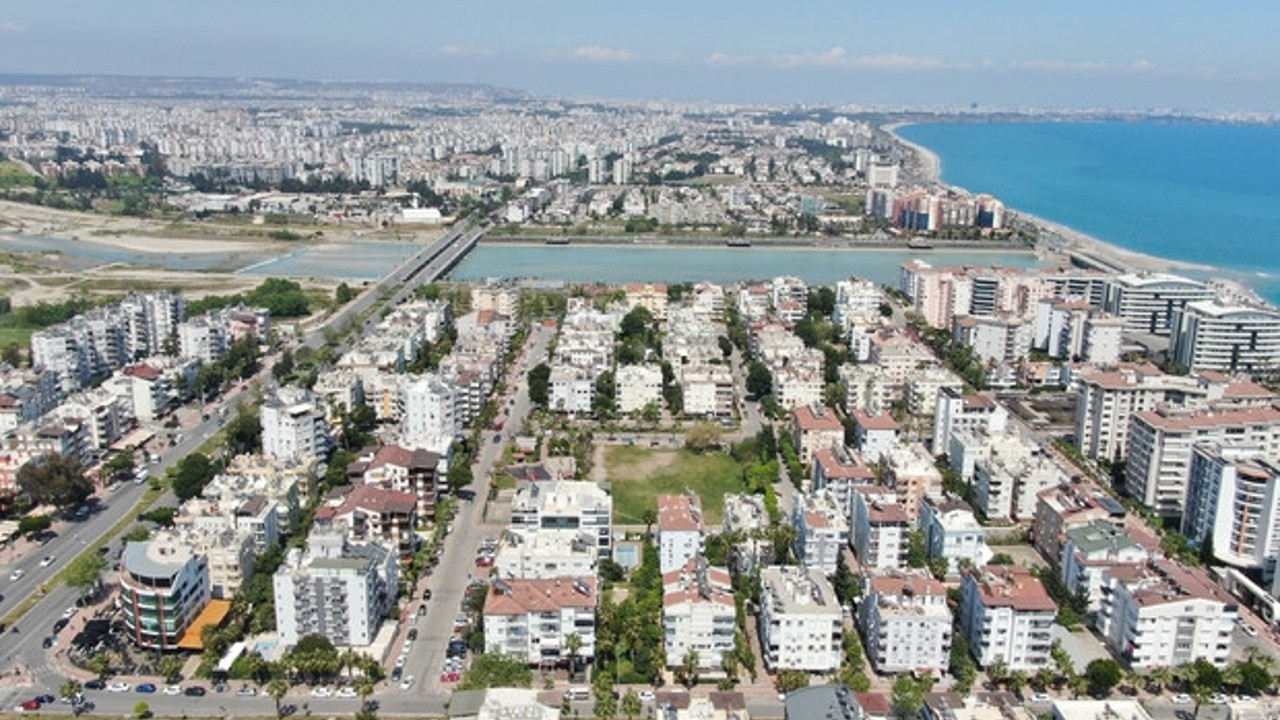 Aylar önce 2 bin TL olan dairelerin kirası bakın ne kadar oldu. Bu insafsızlık değil de ne