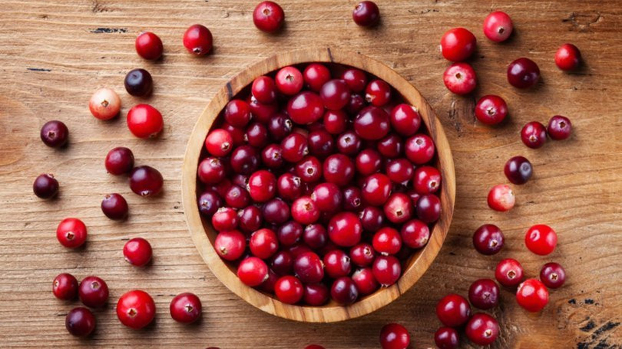 Kalbini seven kızılcık yesin! Cinsel gücü artıyor