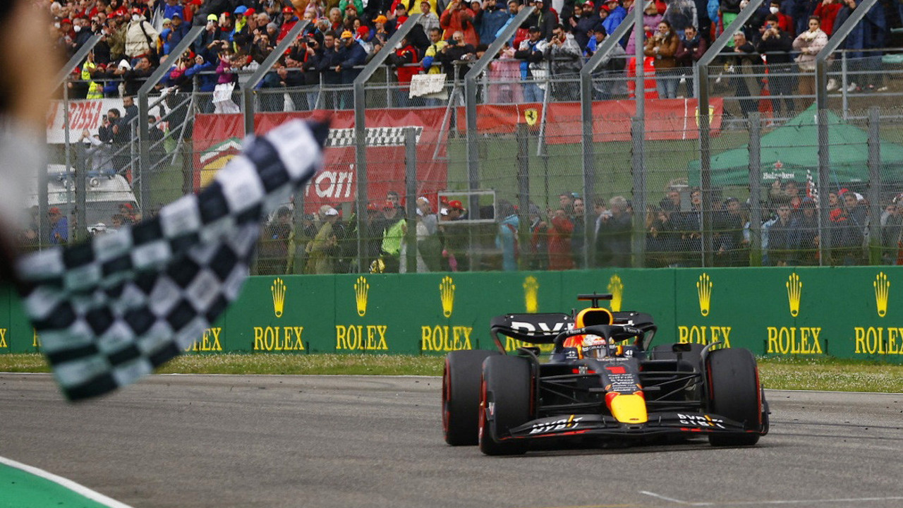 Formula 1'de Emili-Romagna GP'de kazanan Max Verstappen oldu