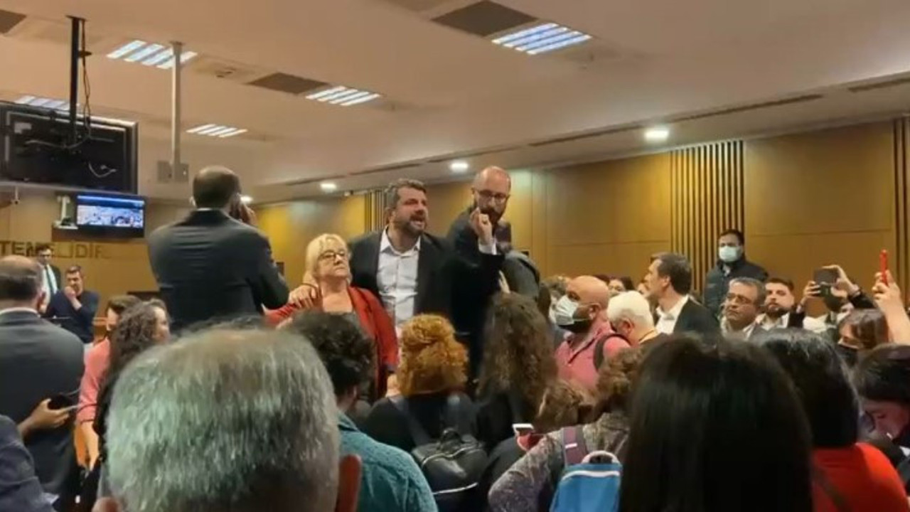 Gezi davasında haklarında 18’er yıl hapis cezası verilen 7 kişi duruşma salonunda tutuklandı