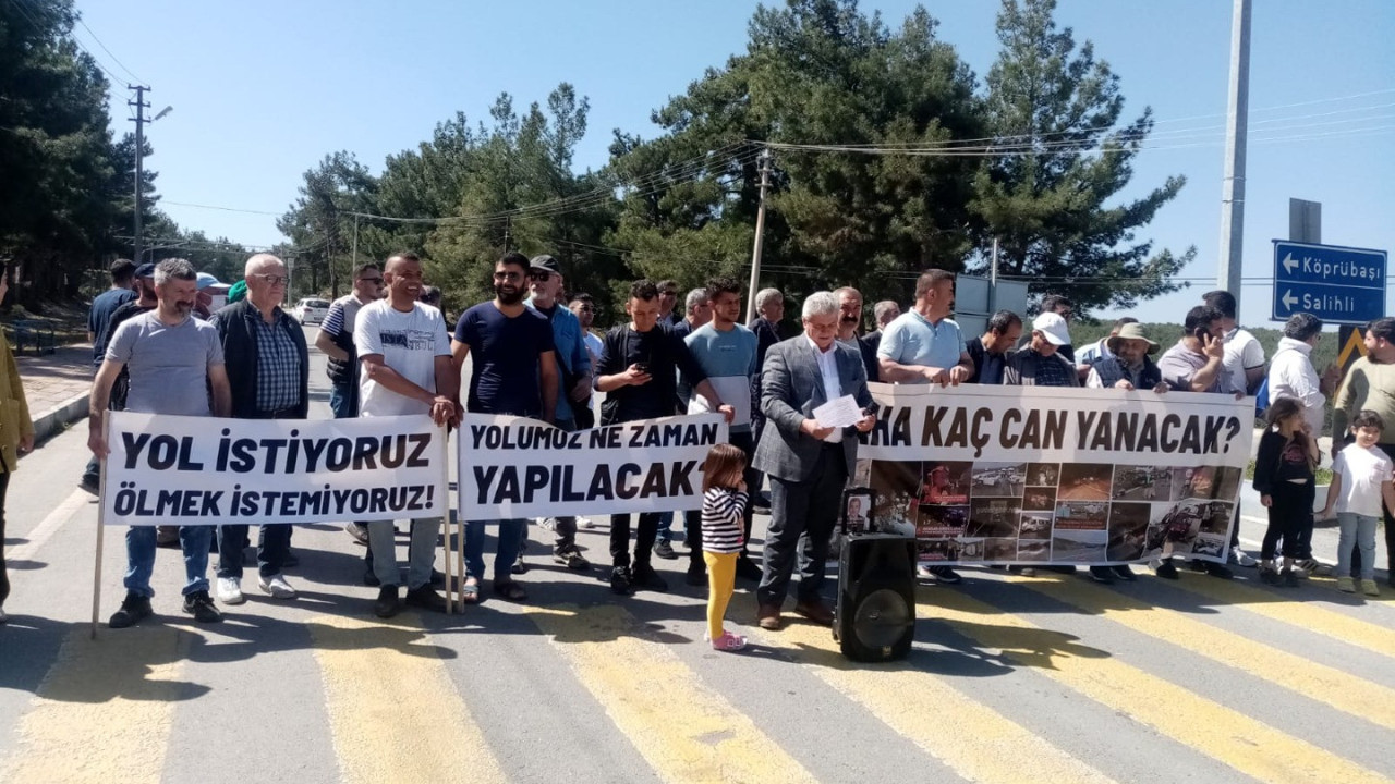 Manisalılar yapılmayan Gördes-Akhisar yolu için sokağa çıktı