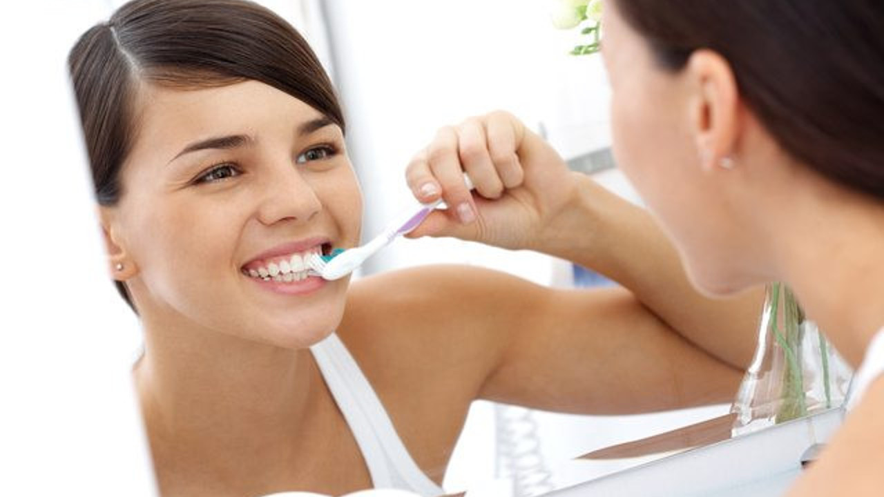 Rutin diş bakımı nasıl olmalıdır?