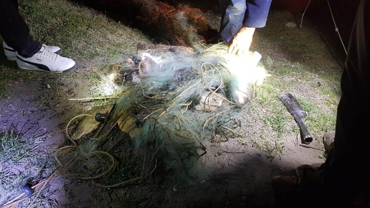 Barajdaki ölüm ağlarına operasyon