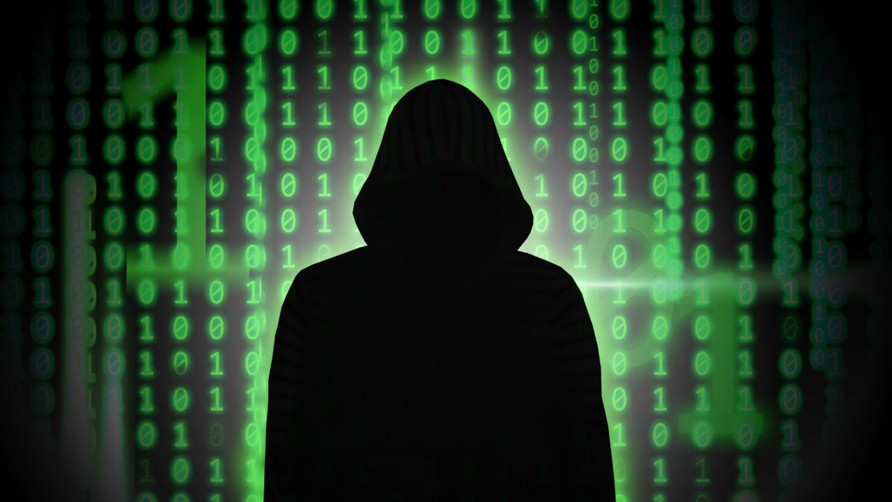 İsmail Saymaz, Fatih Portakal ve Cüney Özdemir'e WhatsApp'tan şantaj: Özel bilgilerini telefonlarına yolladılar