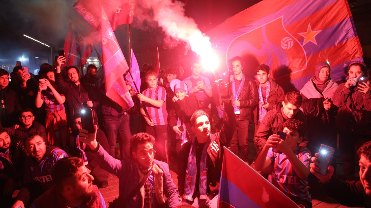 Nöbetçi futbol yazarı Tansu Sarı yazdı. Trabzonspor Abdullah Avcı'ya rağmen nasıl şampiyon oldu