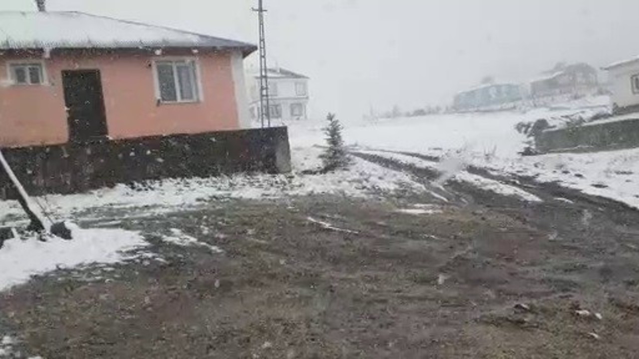 Sivas’a mayıs ayında kar şoku