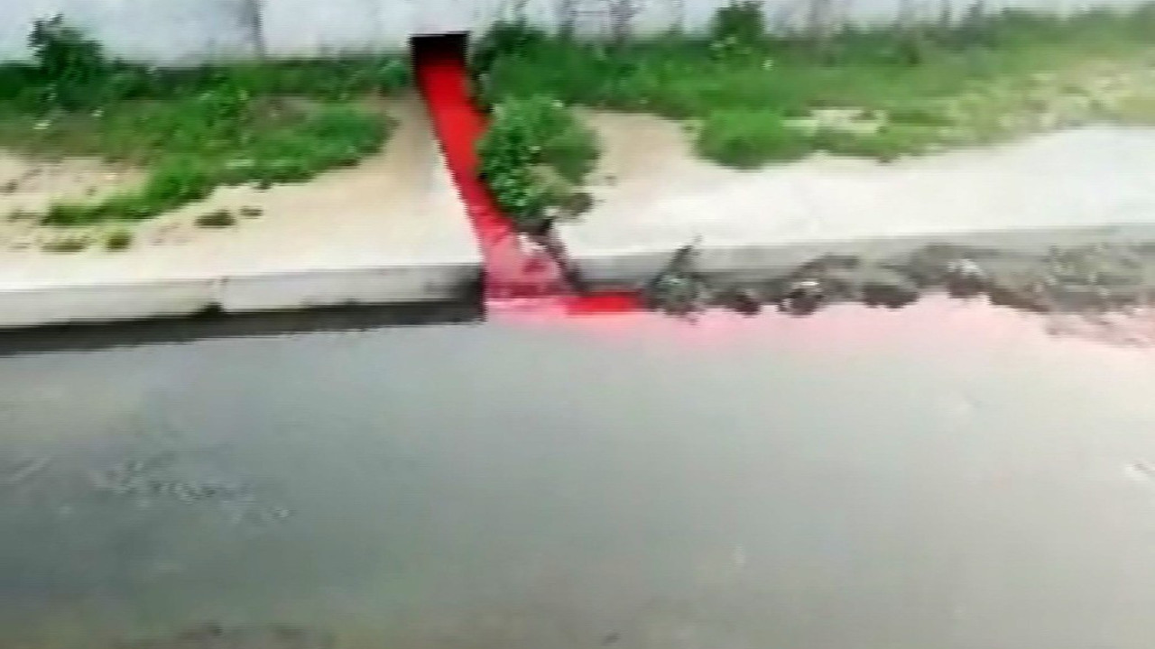 Şehrin ortasına zehir akıyor