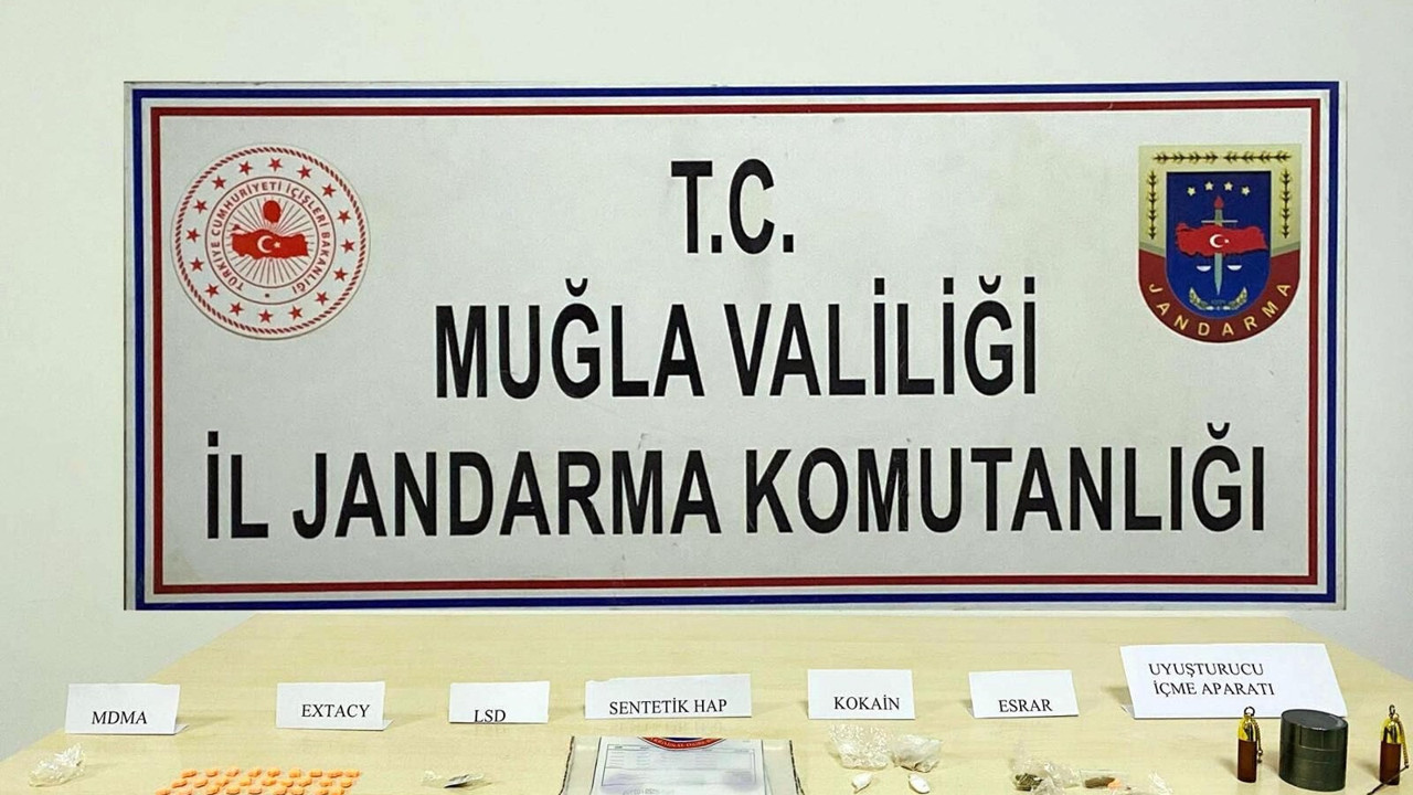 Ölüdeniz'de lüks villada düzenlenen uyuşturucu partisine jandarma baskını