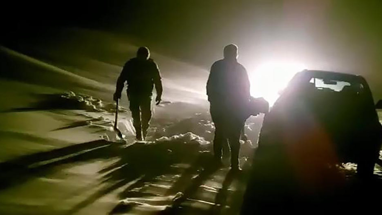 Bayburt’ta tipide mahsur kalan 2 kişi kurtarıldı