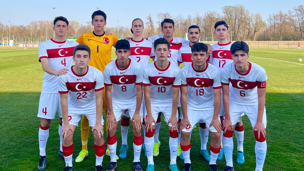 Tolunay Kafkas'a tepki yağıyor. U 17 Milli Takıma birçok yıldız adayını çağırmadı. Gurbetçileri davet etti