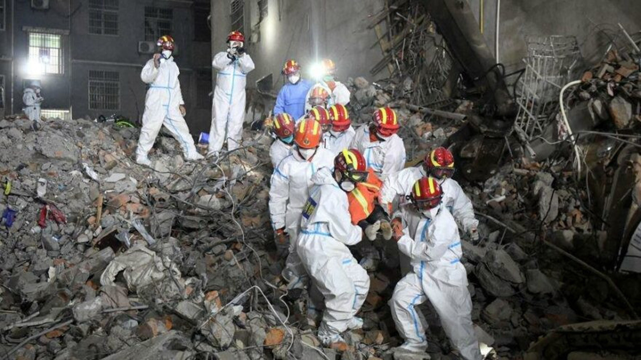Çin'de çöken binada ölü sayısı 53'e yükseldi