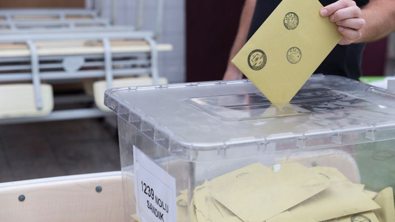 Yandaş medyada bile AKP'nin oy oranı dibi gördü. İşte oy oranı