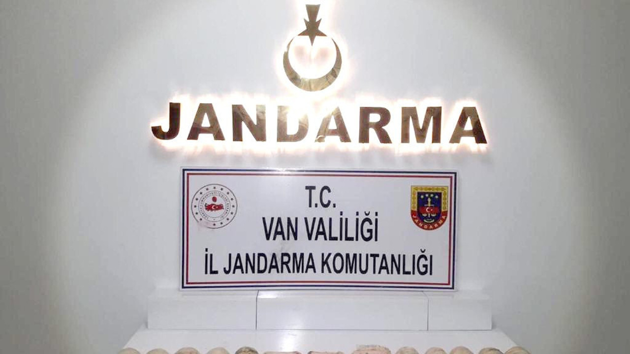 Dere yatağında 9 kilo uyuşturucu ele geçirildi