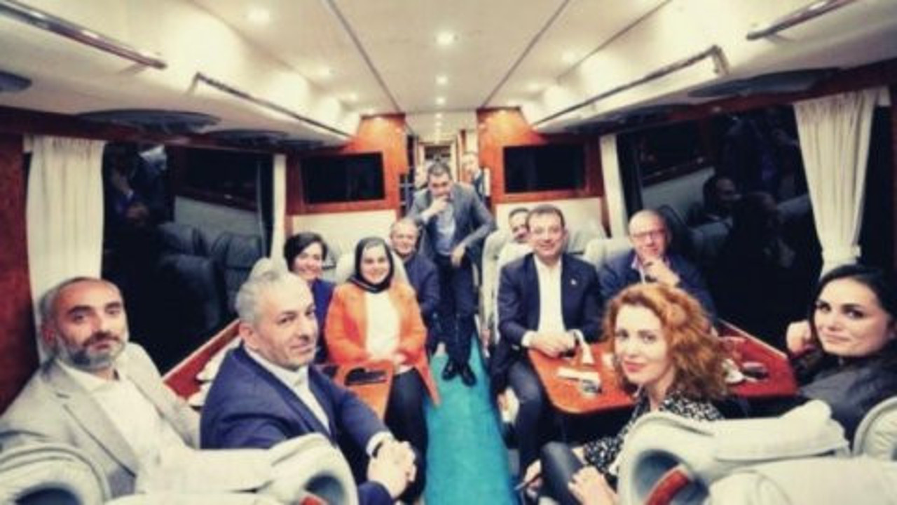 Zafer Arapkirli'den bugünkü köşesinde kendisini eleştirenlere zehir zemberek ifadeler kullanan Nagehan Alçı'ya çok sert tepki