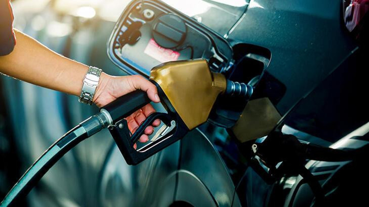 Benzine yarın gece yarısı büyük zam geliyor