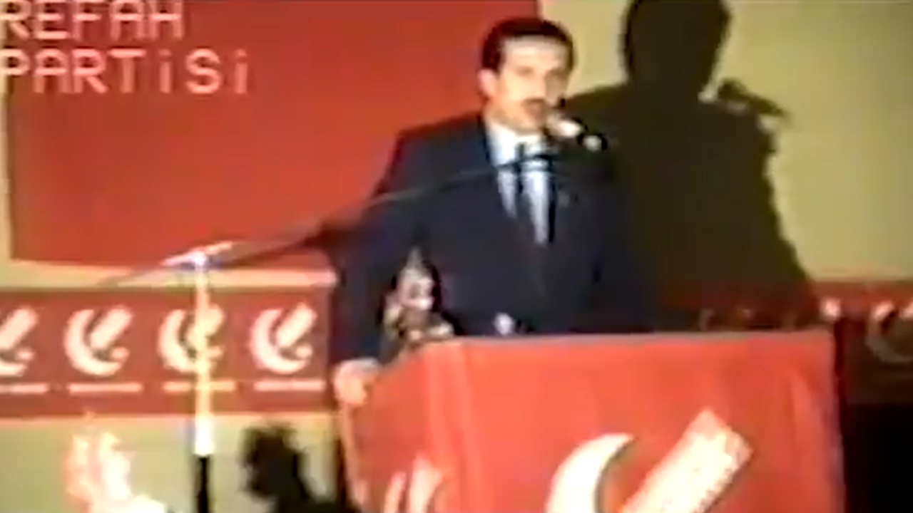 3 milyon 700 bin Suriyeliyi göndermeyeceğiz diyen Erdoğan Bulgaristan'dan gelen 300 bin Türk için ne demişti?