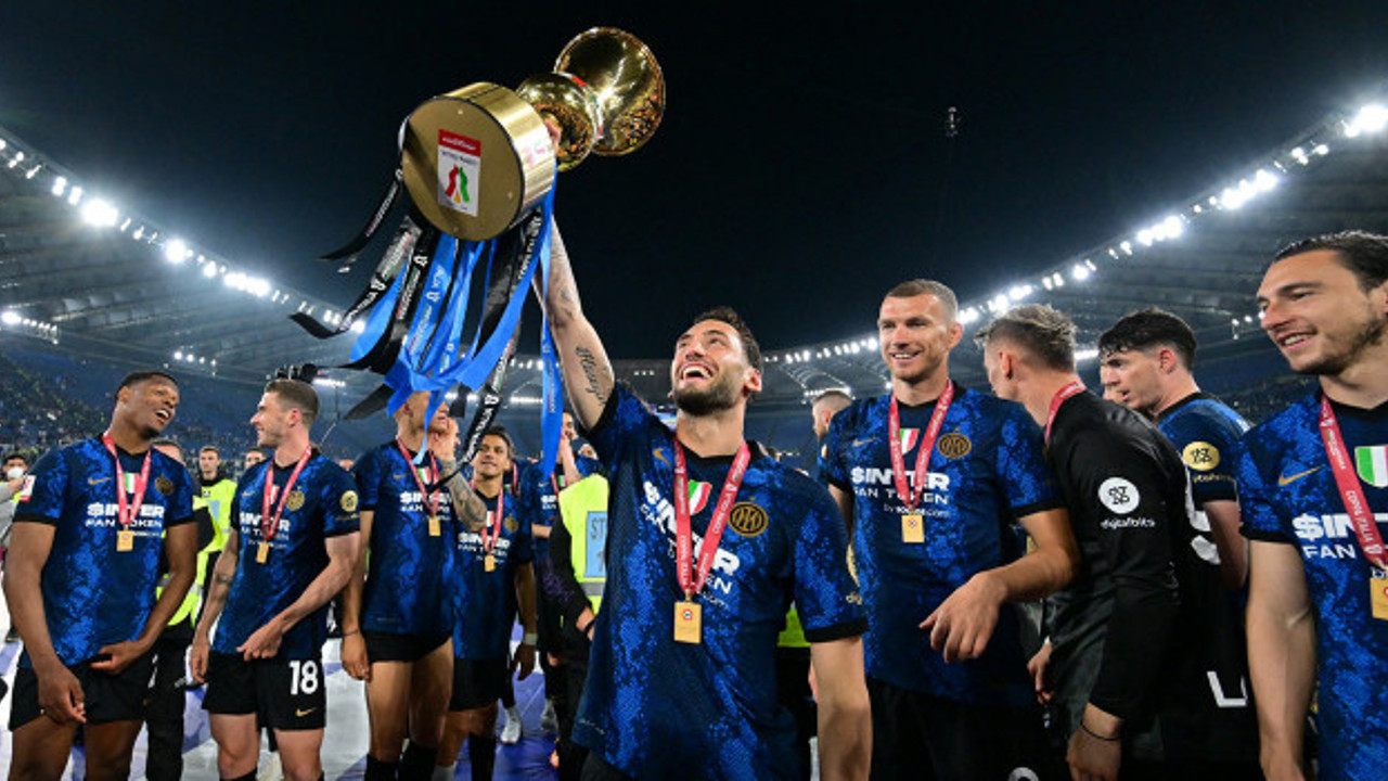 İnter 11 yıl sonra İtalya Kupası şampiyonu