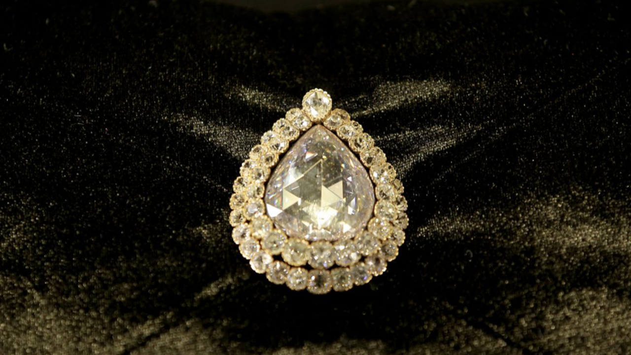 Milli Saraylar'dan Kaşıkçı Elması açıklaması. Çalındığı iddia edilmişti