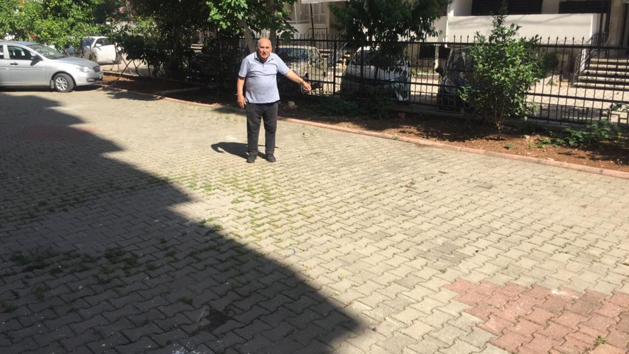 Oğluyla birlikte kocasını öldürdü. Cesedin başında esrarengiz toplantı