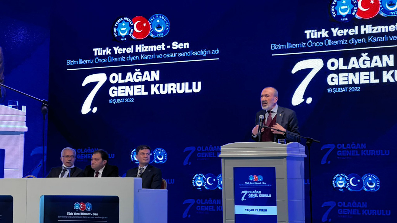 CHP’yi ziyaret ettiği için Hürriyetçi Eğitim Sen’i eleştiren MHP Genel Başkan Yardımcısı Kamu Sen’i Erdoğan'a destek vermeye çağırdı