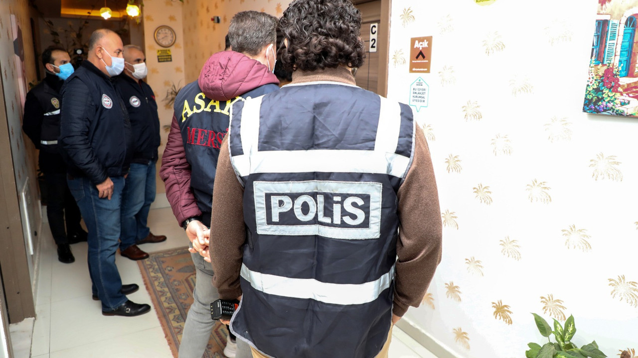 Günübirlik evlere polis baskını