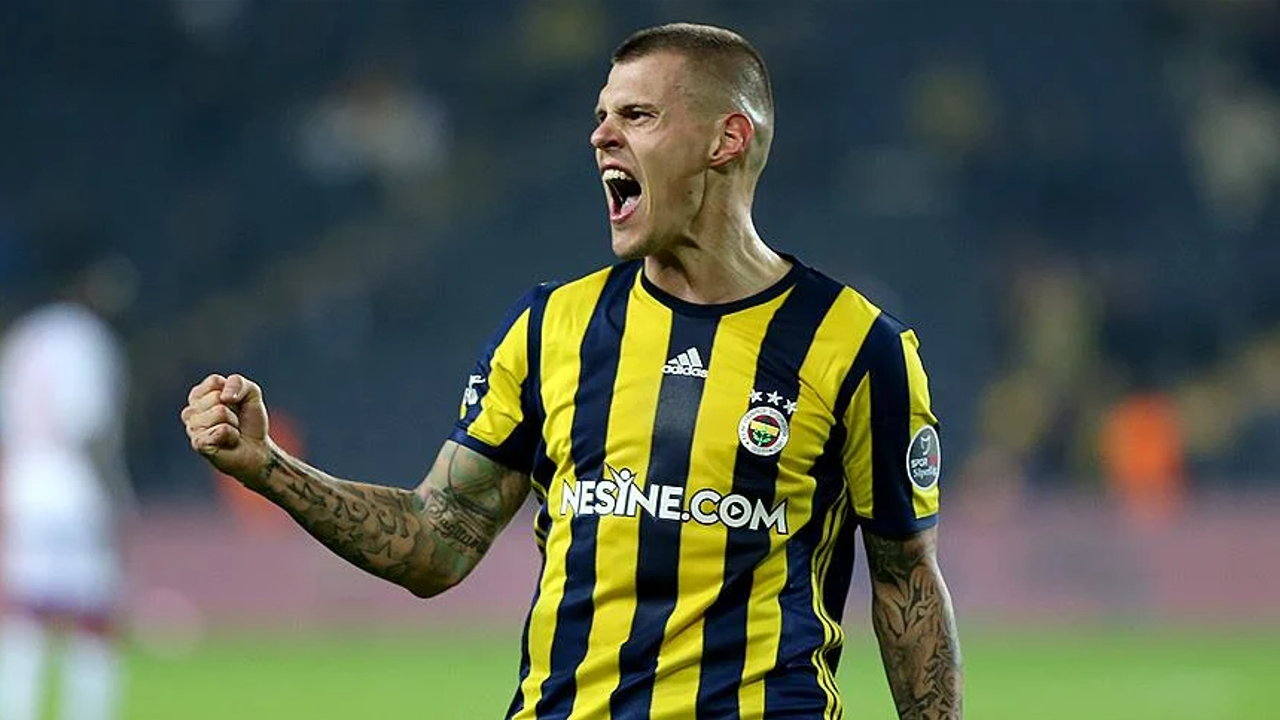 Martin Skrtel kararını verdi. Sosyal medyadan açıklama yaptı