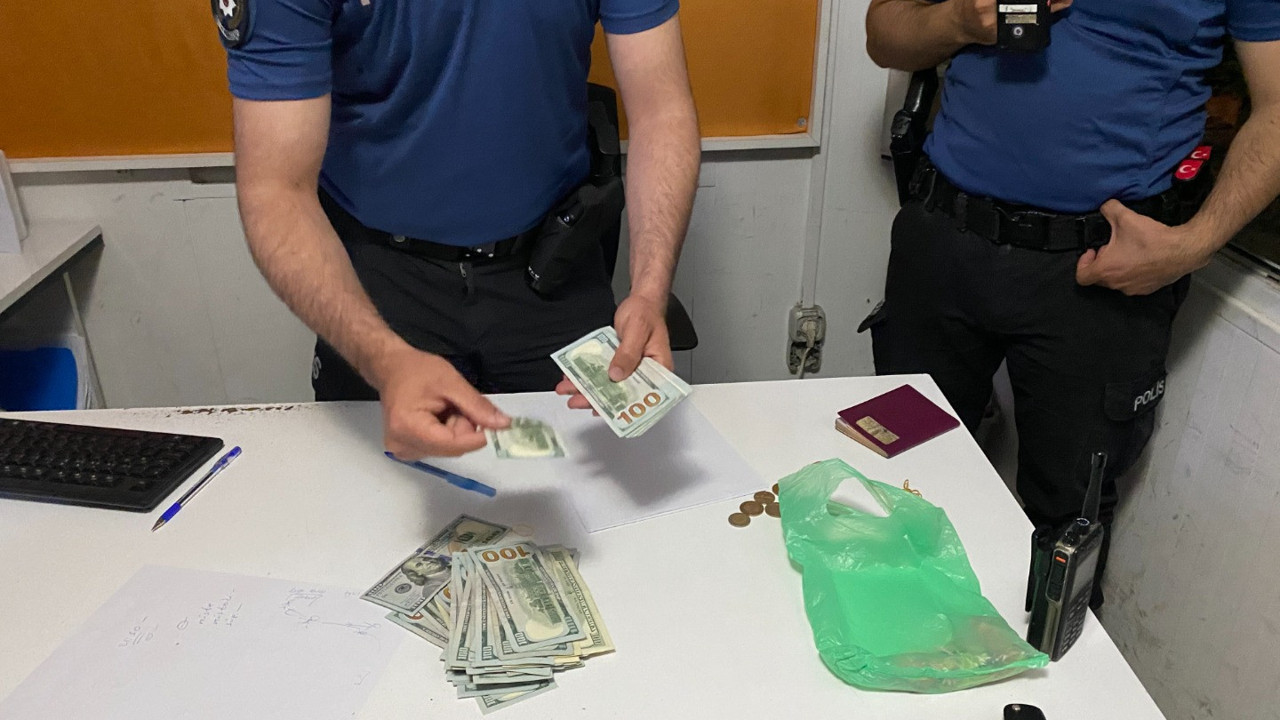 Ümraniye’de şüpheli paketten 10 bin 200 dolar çıktı