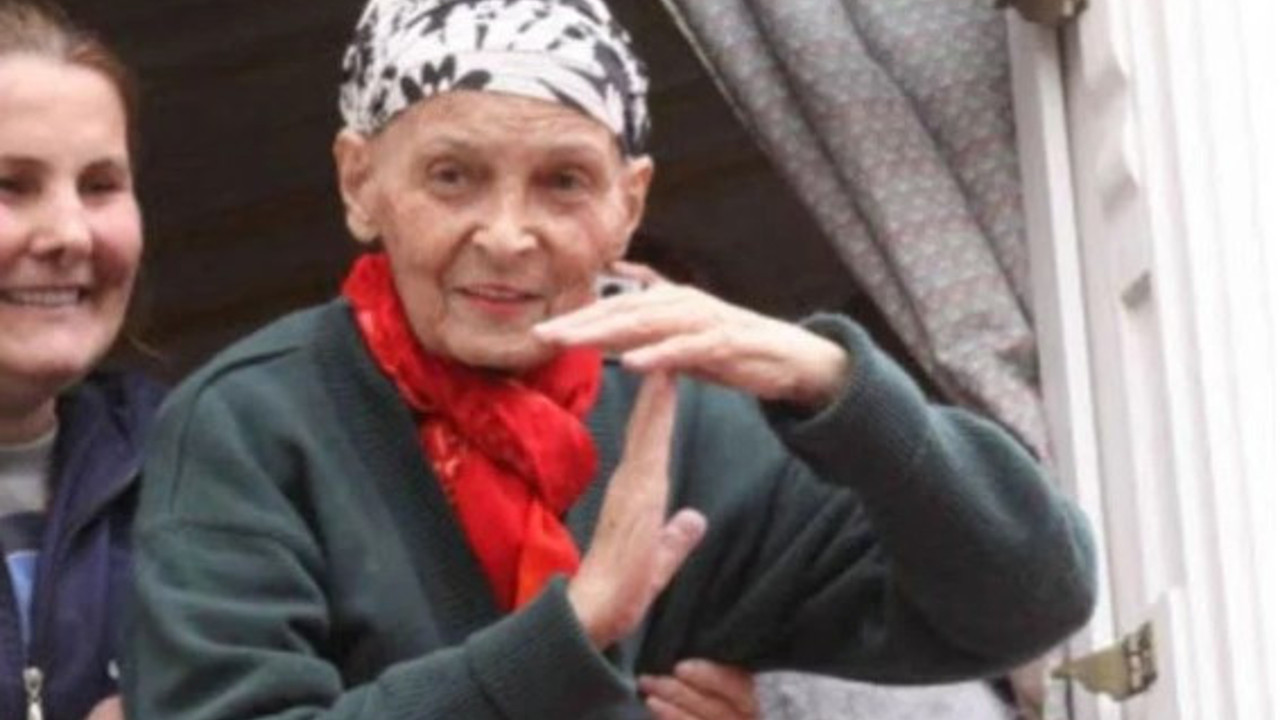 Cumhuriyet kadını Türkan Saylan ölüm yıldönümünde anılıyor