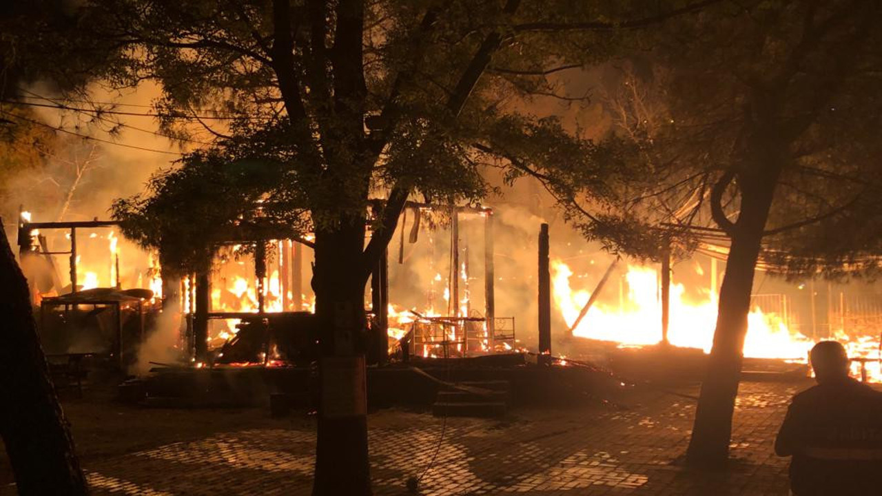Kızlar Sarayı'ndaki yangının çıkış nedeni araştırılıyor
