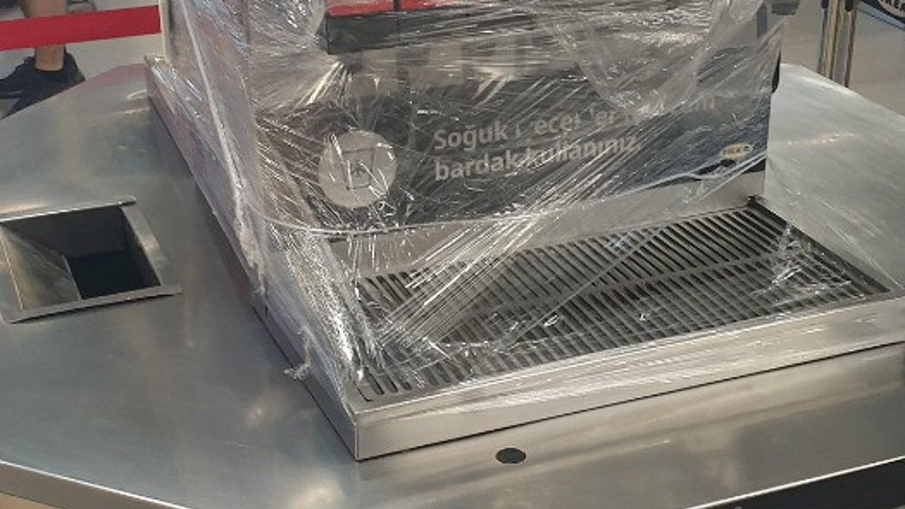 Ünlü mağazadaki sınırsız içecek bölümü ‘elini dayayıp çeşmeden su içer gibi içenler’ nedeniyle kapatıldı