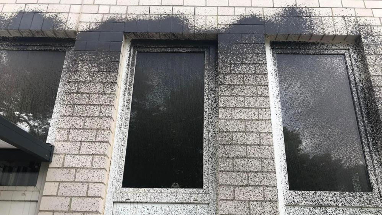 Camiye boyalı saldırı