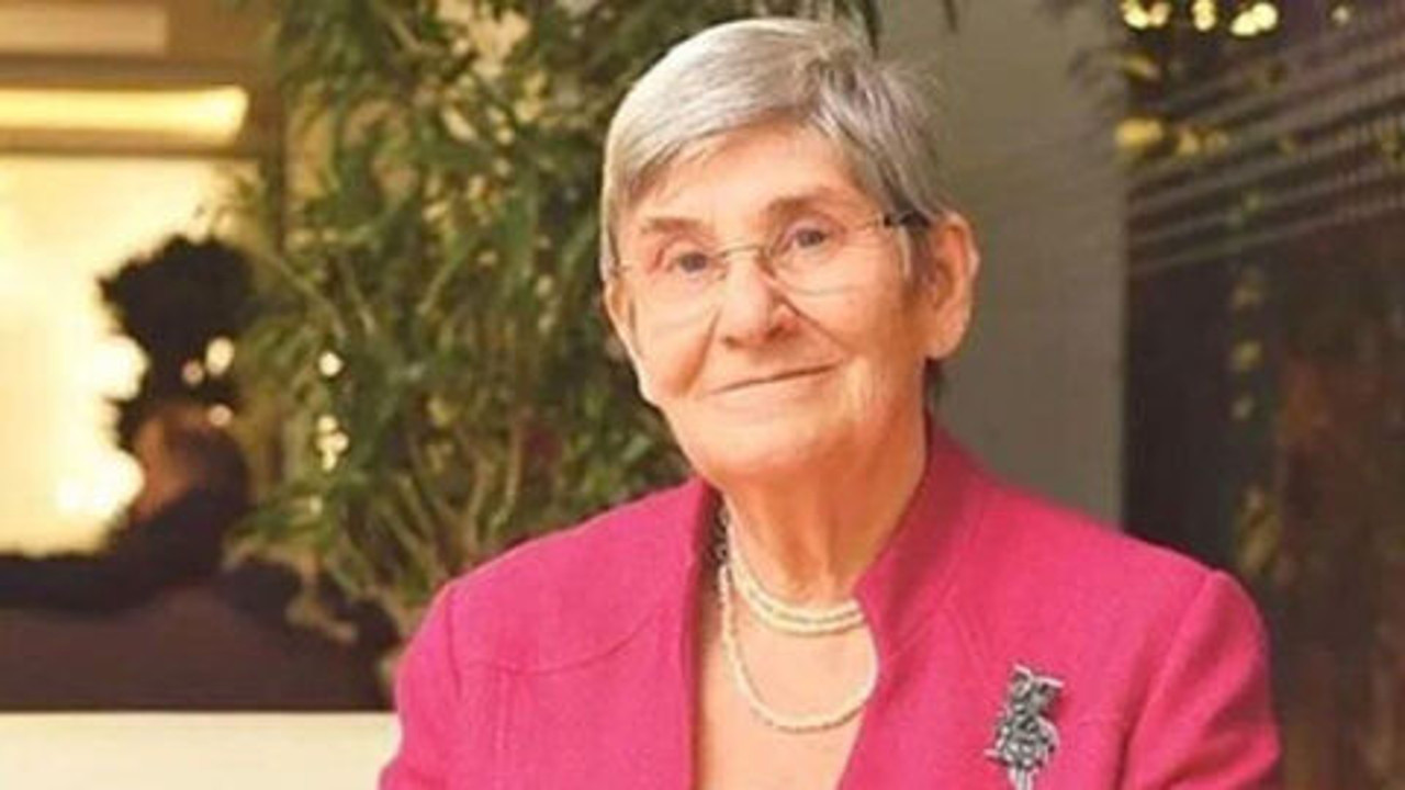 Her sabah aç karnına içilmesi gerekiyor. Canan Karatay kendisinin de mutlaka içtiğini söyledi cin gibi olursunuz dedi