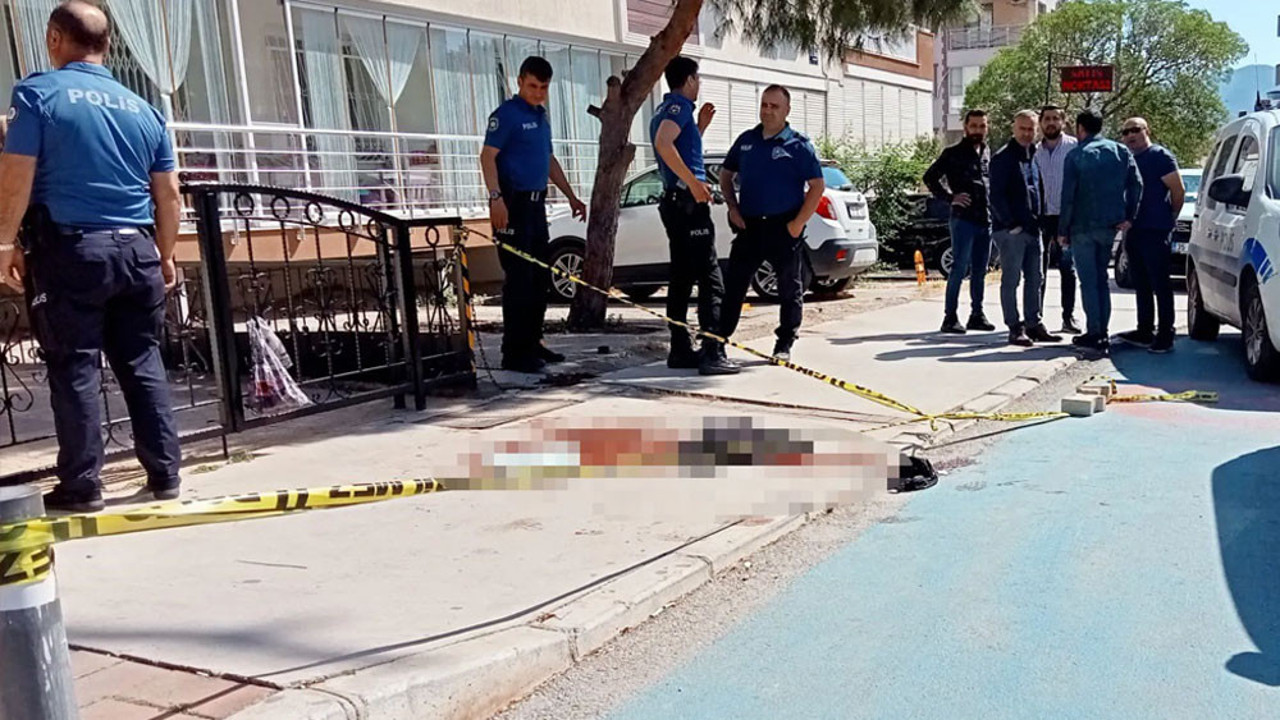 Cani koca 61 yaşındaki karısını vahşice katletti